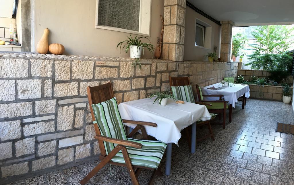 Guesthouse Cipre Lumbarda Exterior photo